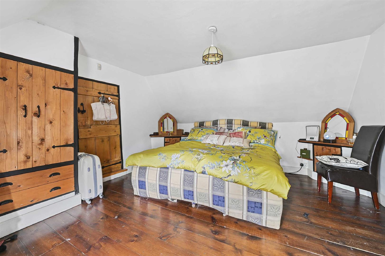 Cranfield Park Road, Wickford